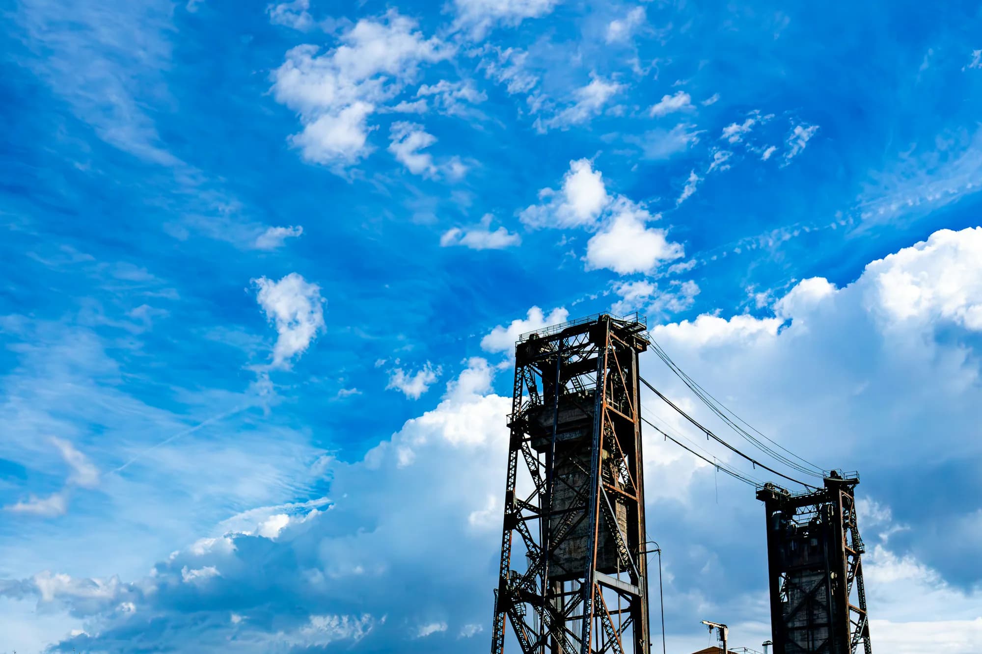 Portland, Oregon Steel Bridge and Willamette River corridor — geographic context for the Portland market page